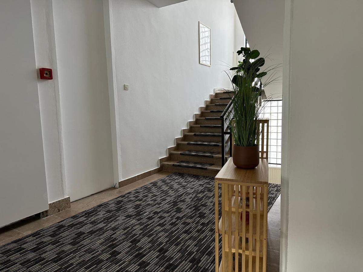 יאיצי Royal City Apartments מראה חיצוני תמונה