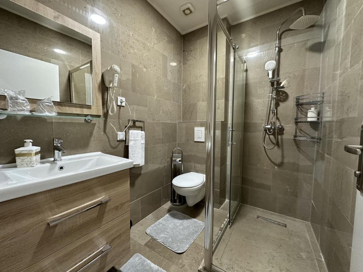 יאיצי Royal City Apartments מראה חיצוני תמונה