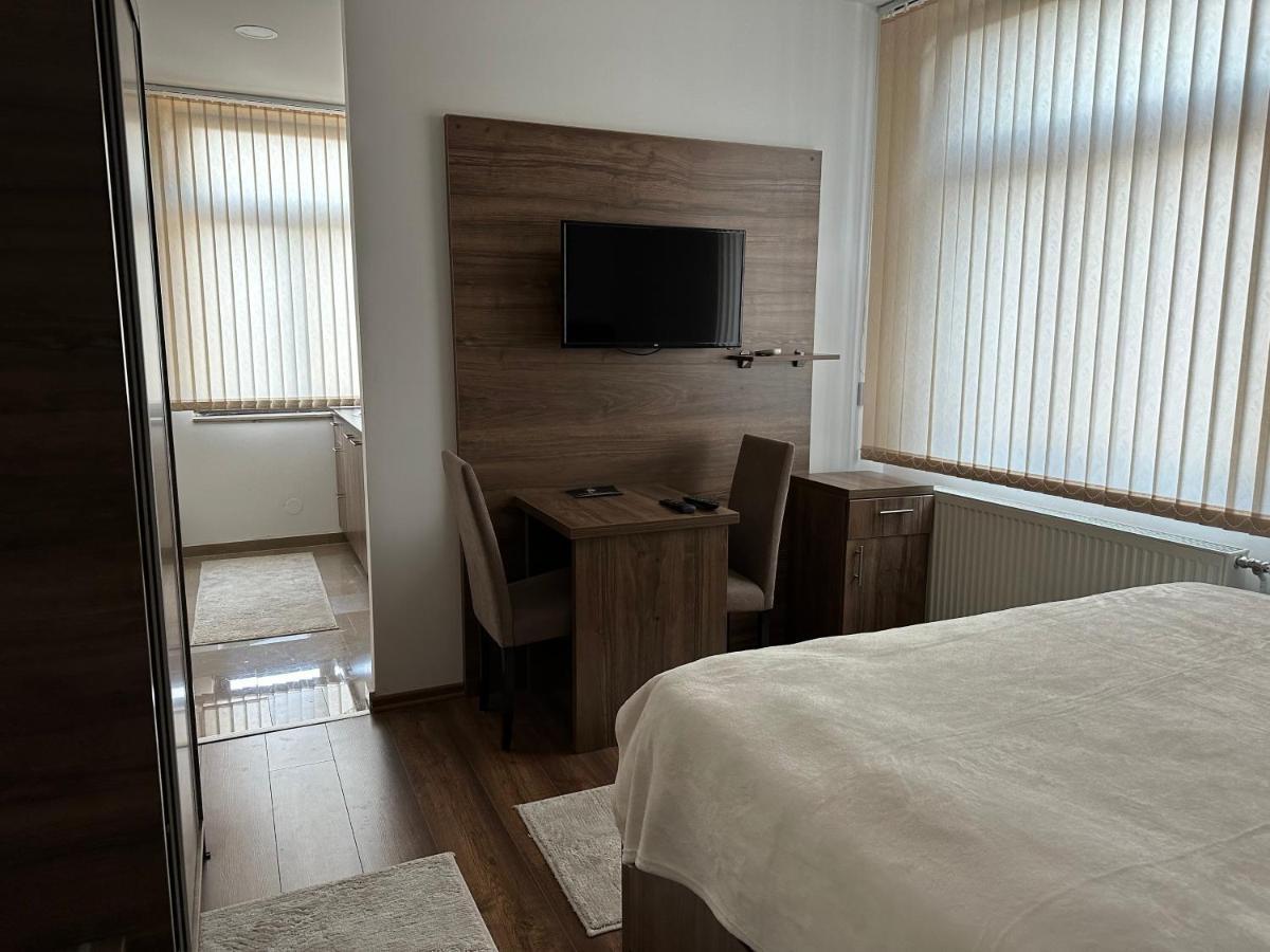 יאיצי Royal City Apartments מראה חיצוני תמונה